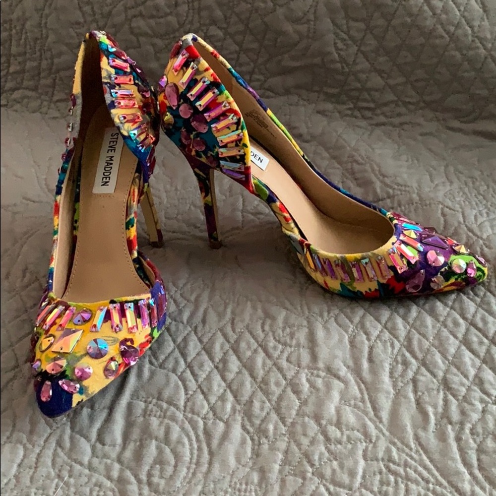EUC Steve Madden Galactik Multi-Color Jeweled Pump